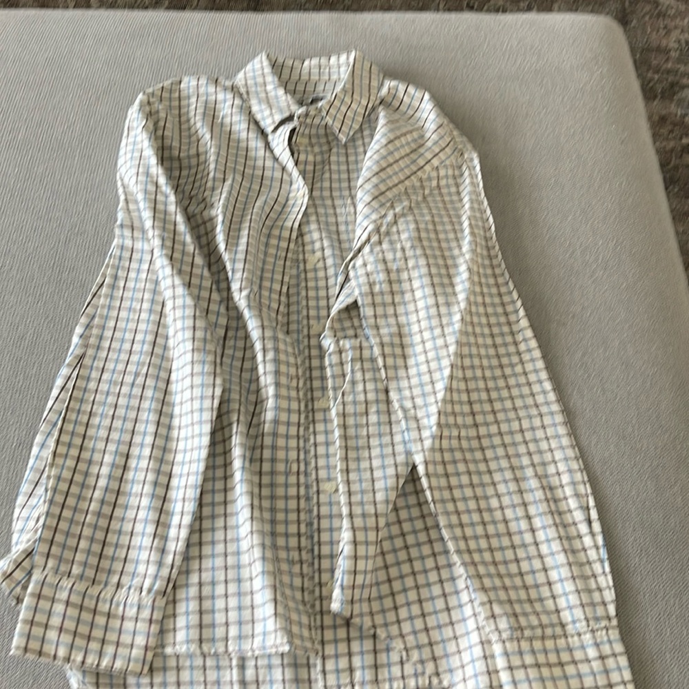 Madewell women oversized button up top